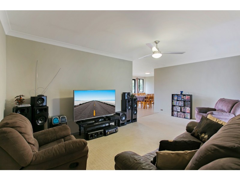 27 Quelch Street, Rockville QLD 4350