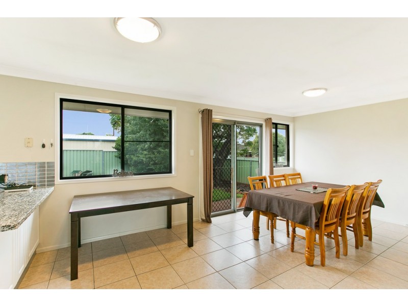 27 Quelch Street, Rockville QLD 4350