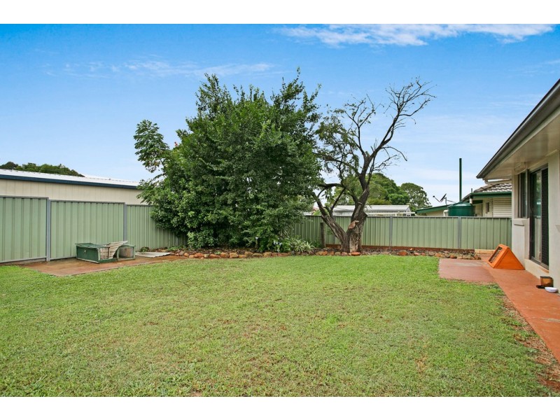 27 Quelch Street, Rockville QLD 4350