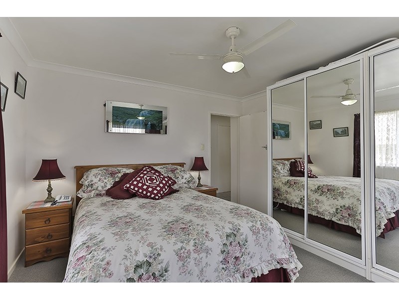 11 Berghofer Street, Rockville QLD 4350