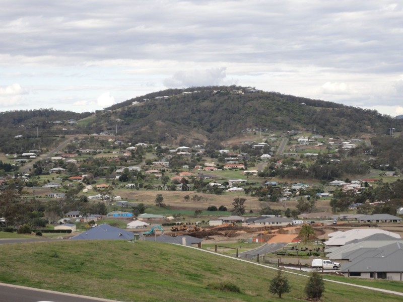 30 Manikato Drive, Hodgson Vale QLD 4352