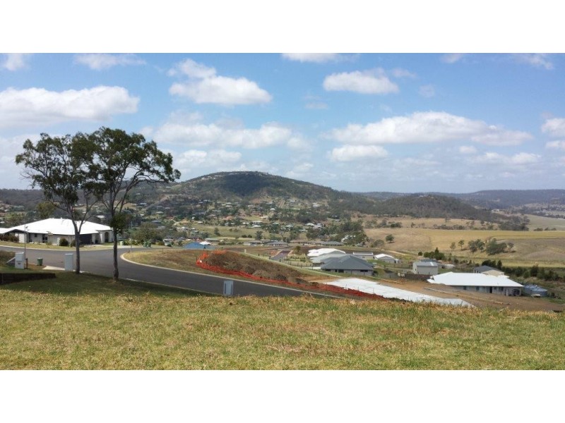 30 Manikato Drive, Hodgson Vale QLD 4352