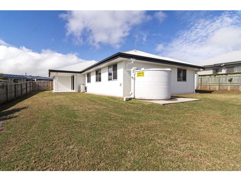 1 Honeyeater Drive, Highfields QLD 4352