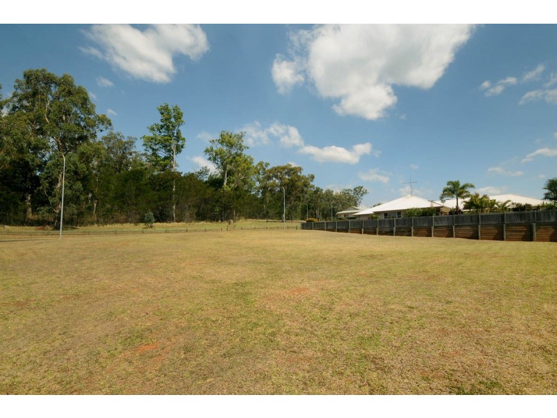 11 Pelican Drive, Rangeville QLD 4350