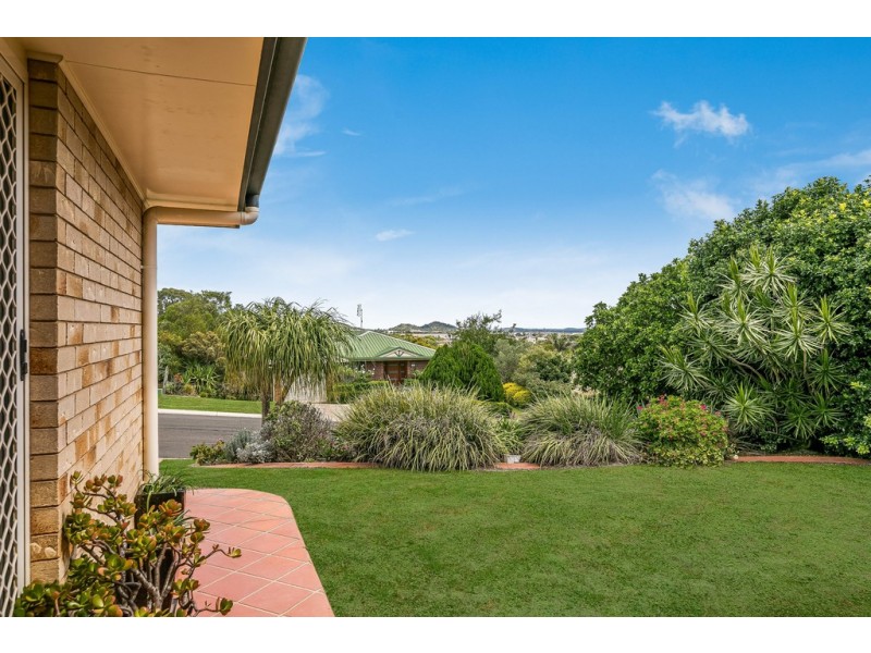 13 Mirage Court, Wilsonton QLD 4350