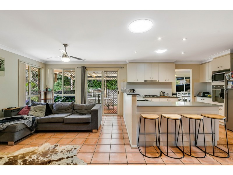 13 Mirage Court, Wilsonton QLD 4350
