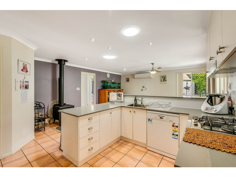 13 Mirage Court, Wilsonton QLD 4350