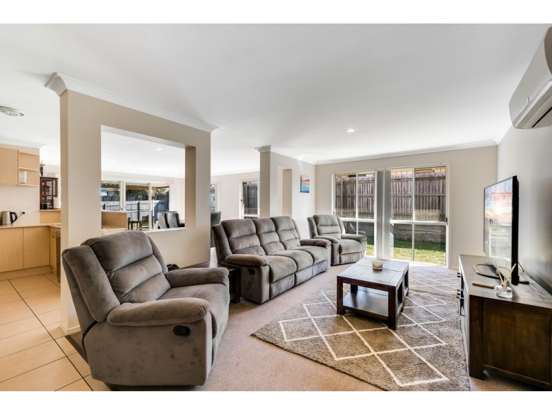 7 Moorina Drive, Harristown QLD 4350