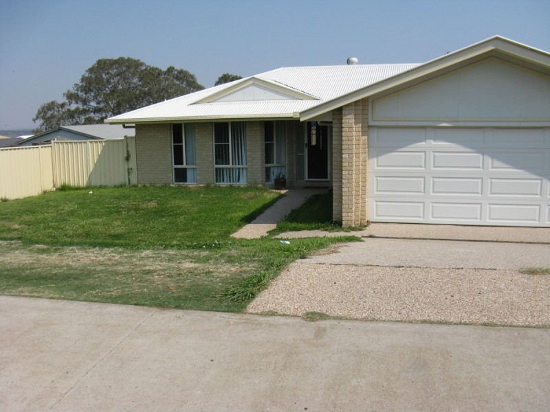 745 Greenwattle Street, Glenvale QLD 4350