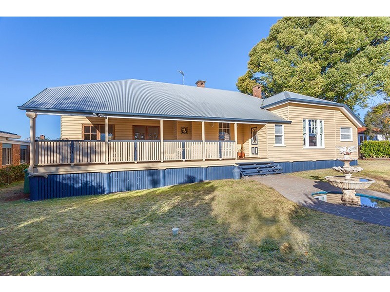20 Edith Street, Newtown QLD 4350