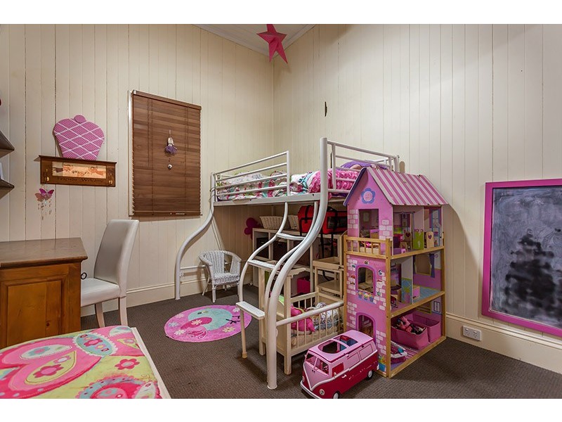 20 Edith Street, Newtown QLD 4350