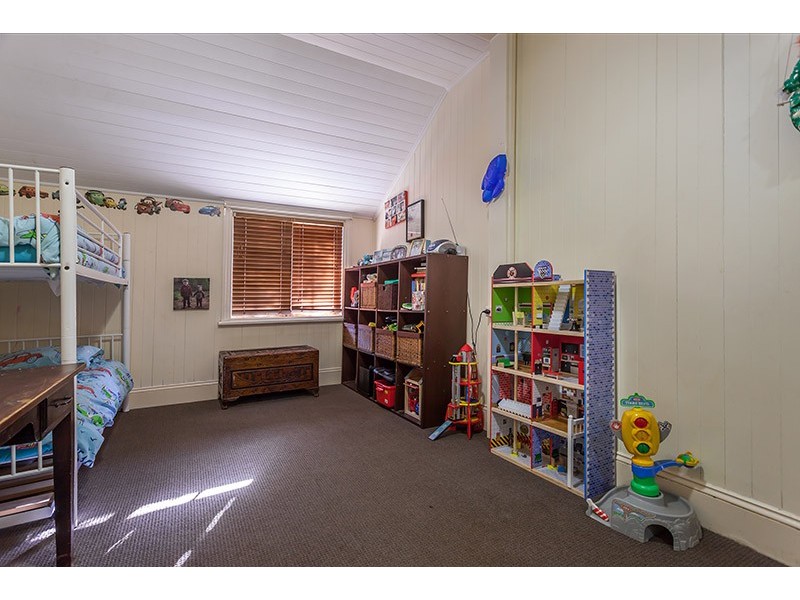 20 Edith Street, Newtown QLD 4350