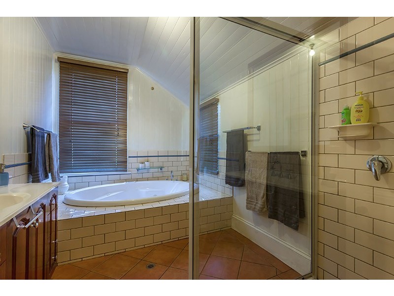 20 Edith Street, Newtown QLD 4350