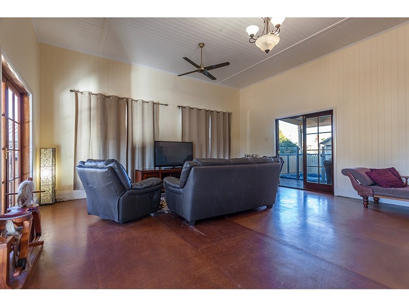 20 Edith Street, Newtown QLD 4350