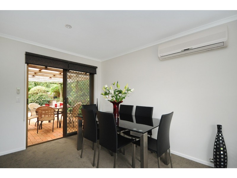 21 Amos Crescent, Mount Lofty QLD 4350