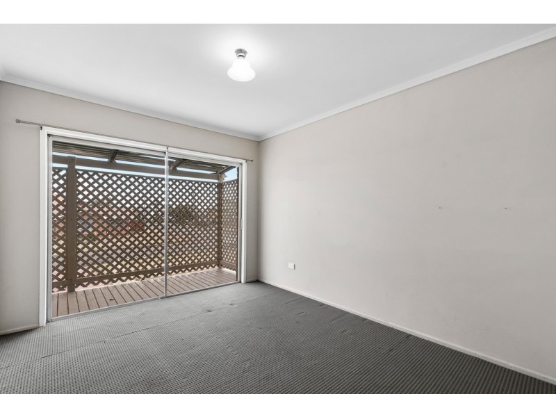 12 Smithfield Street, Harristown QLD 4350