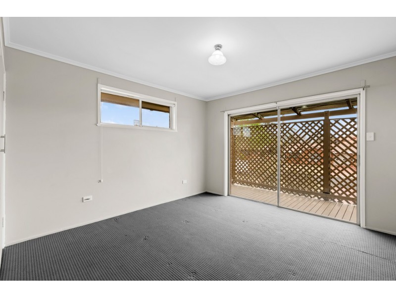 12 Smithfield Street, Harristown QLD 4350