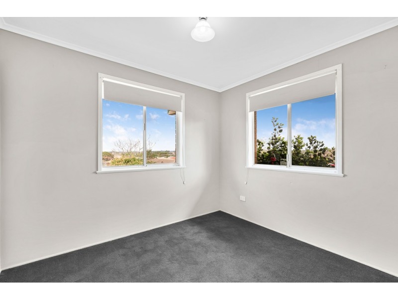 12 Smithfield Street, Harristown QLD 4350