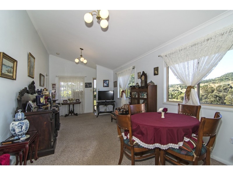 ” The Glen “, Maclagan QLD 4352