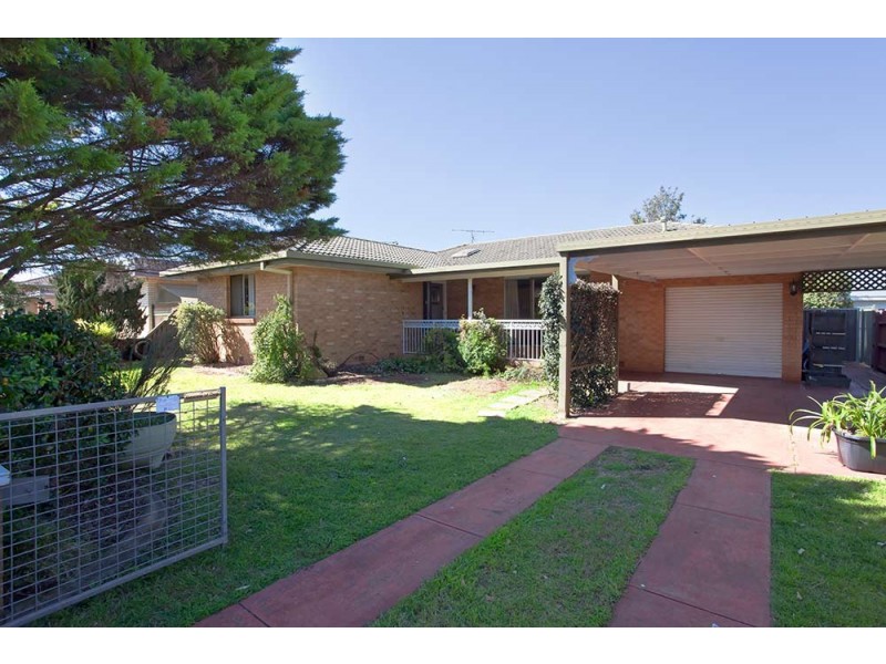 18 Smithfield Street, Harristown QLD 4350