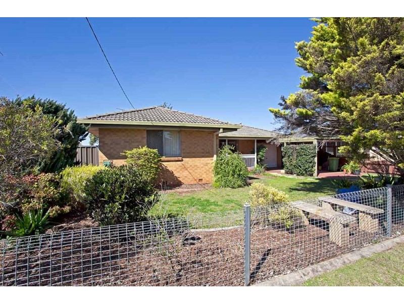 18 Smithfield Street, Harristown QLD 4350