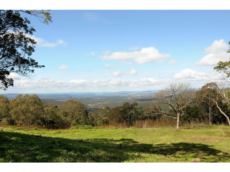 28 New England Highway, Mount Kynoch QLD 4350