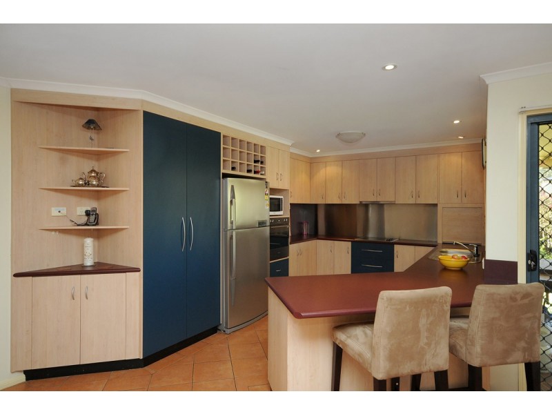 15 Olympus Court, Middle Ridge QLD 4350