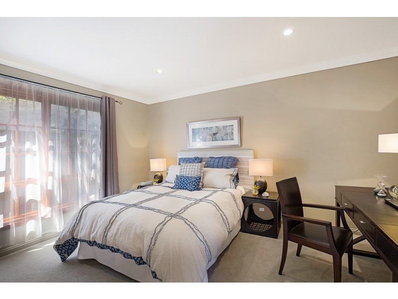28 Stuart Street, Mount Lofty QLD 4350