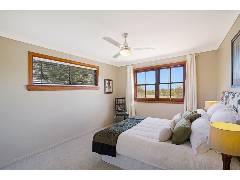 28 Stuart Street, Mount Lofty QLD 4350
