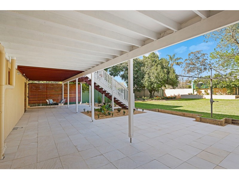 28 Stuart Street, Mount Lofty QLD 4350