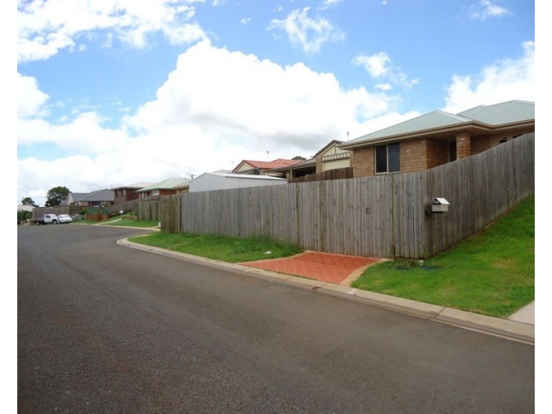 4 Flynn Street, Harlaxton QLD 4350