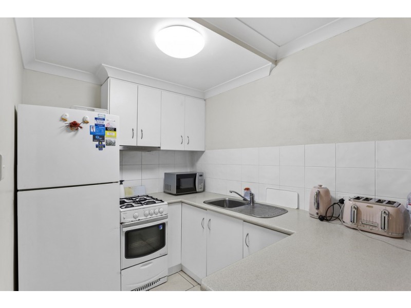 Unit 2/1-3 Uniplaza Court, Kearneys Spring QLD 4350