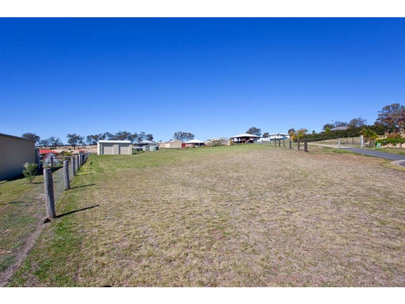 9 Petria Court, Meringandan QLD 4352