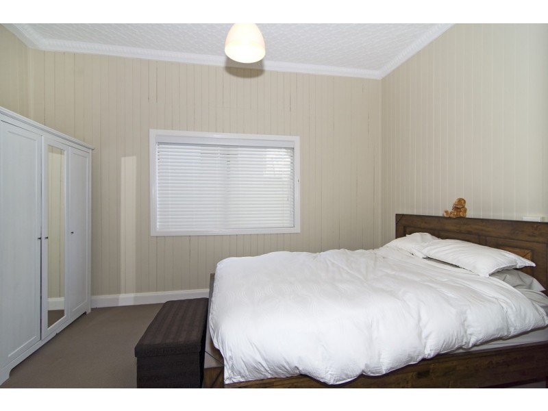 5 Seaton Street, South Toowoomba QLD 4350