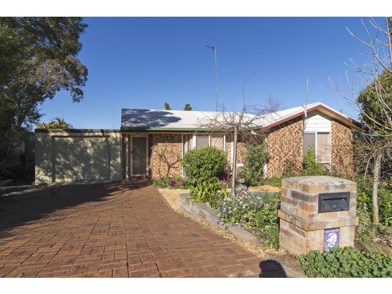 8 Saratoga Street, Wilsonton QLD 4350