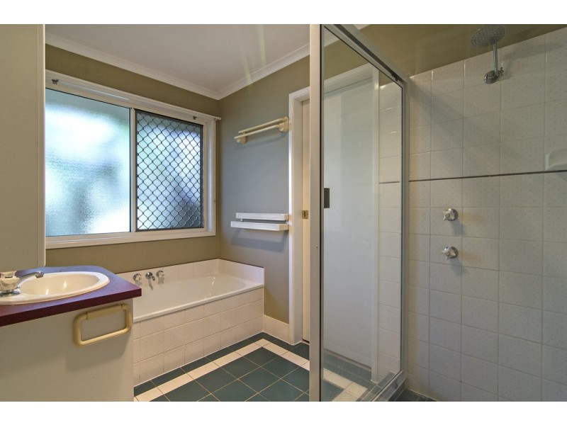 8 Saratoga Street, Wilsonton QLD 4350