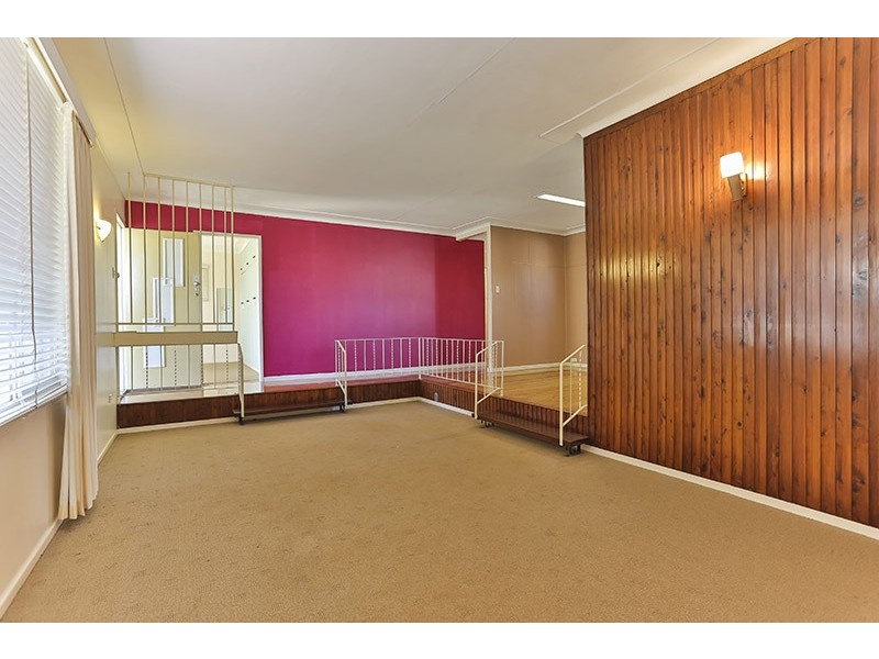 16 Druce Street, Wilsonton QLD 4350