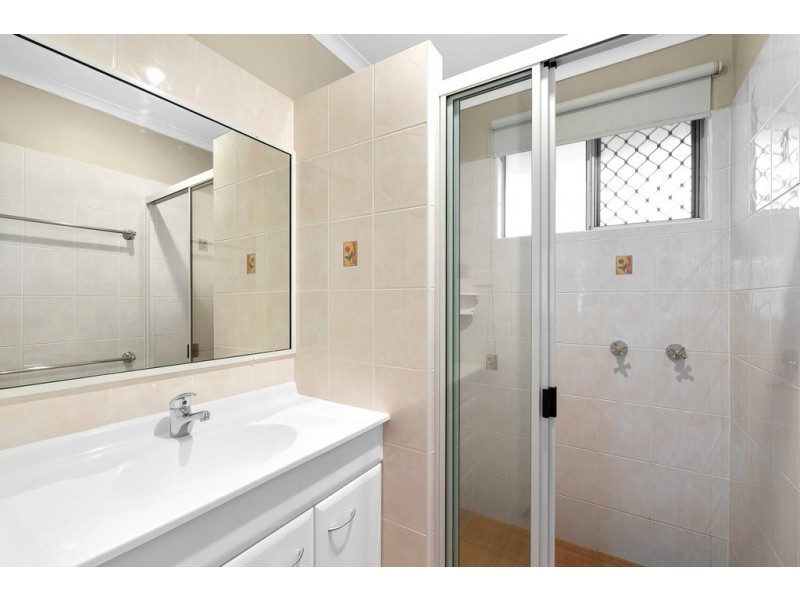 Unit 5/100a Holberton Street, Newtown QLD 4350