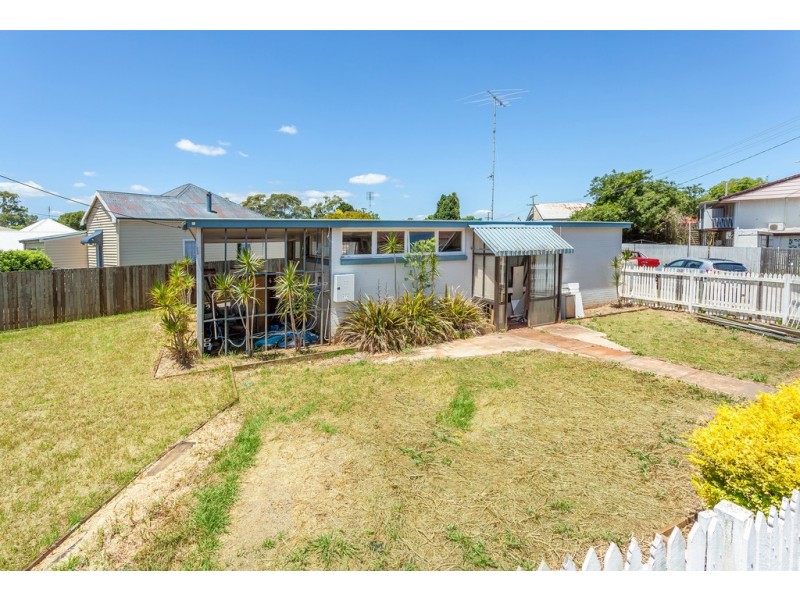 30 Clairmont Street, Newtown QLD 4350