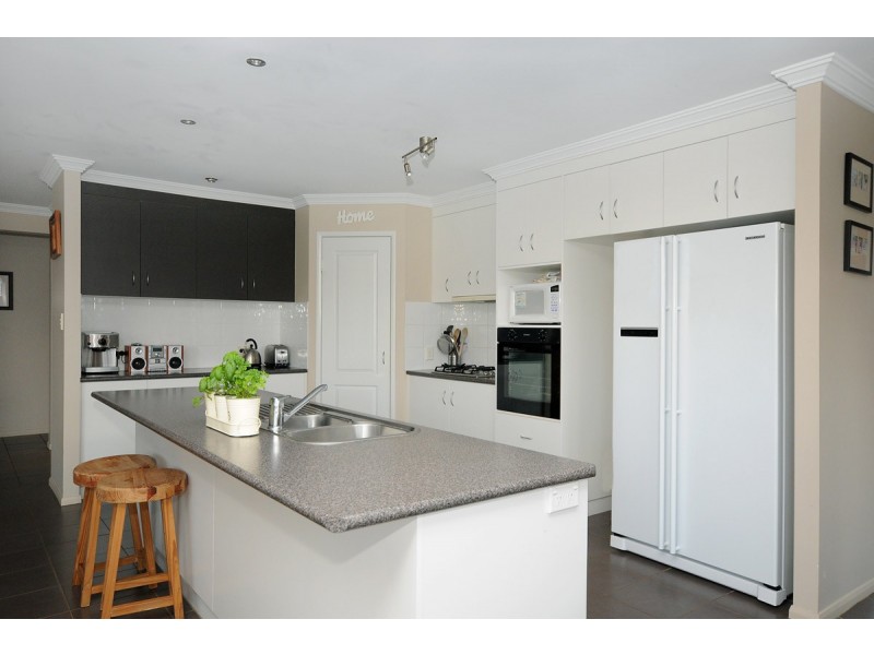 64 Aberdeen Street, Rangeville QLD 4350