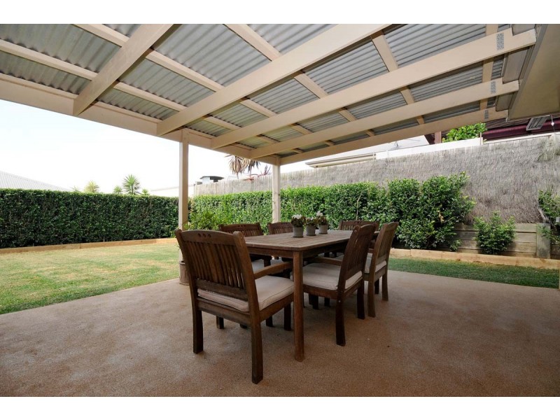 64 Aberdeen Street, Rangeville QLD 4350