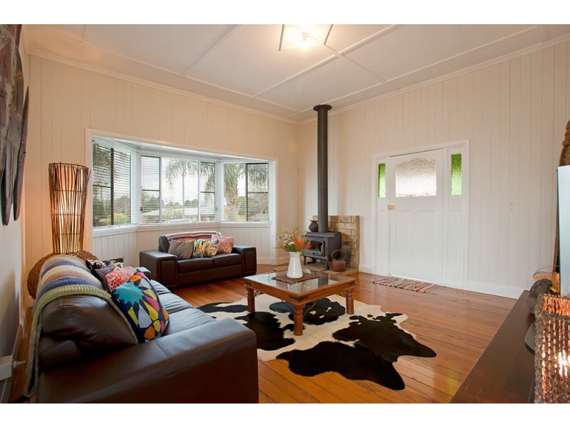 17 Vanity Street, Rockville QLD 4350