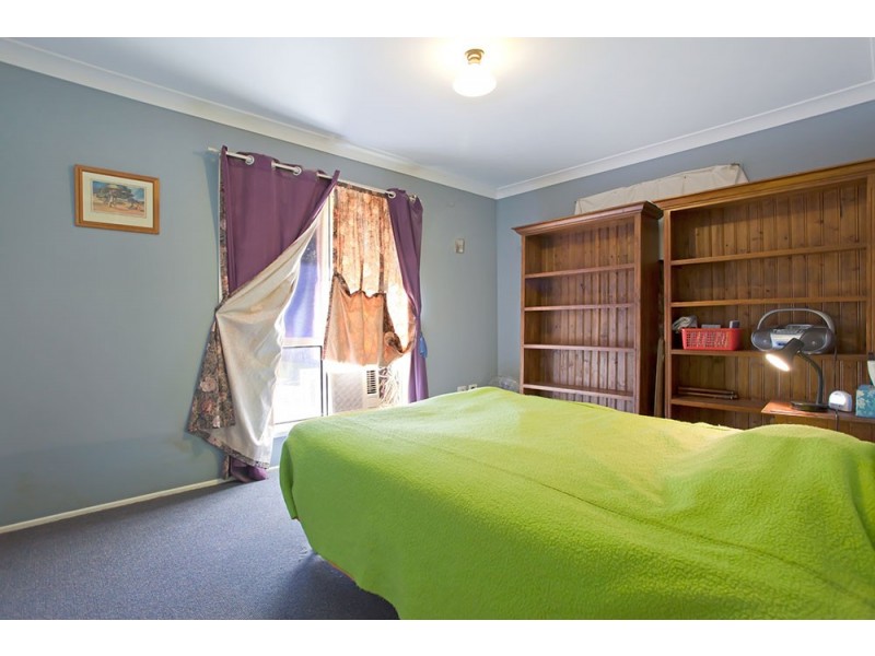 12 Beer Court, Kearneys Spring QLD 4350