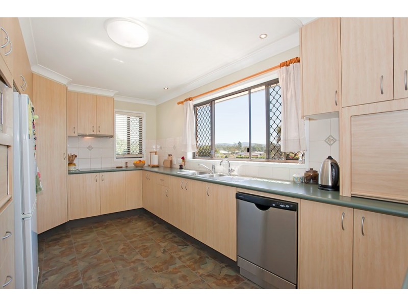 4 Belmore Drive, Withcott QLD 4352