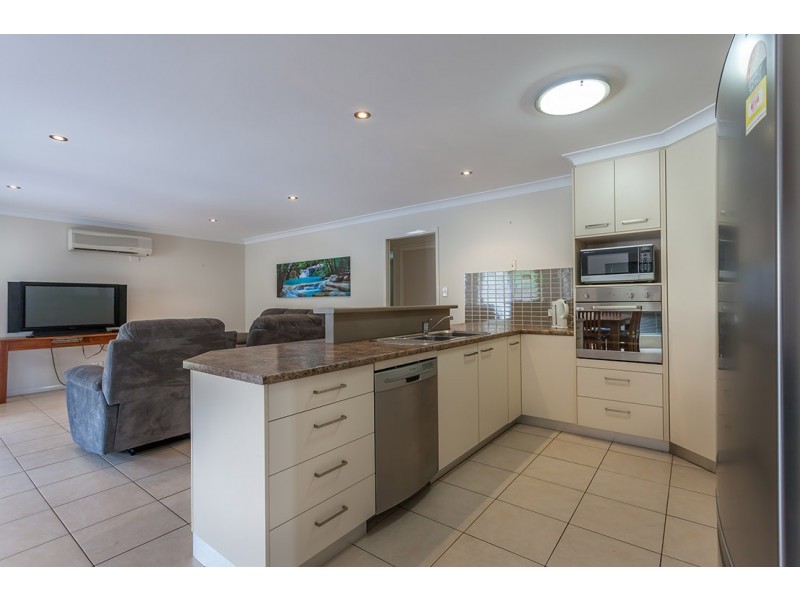 12 Ace Drive, Glenvale QLD 4350