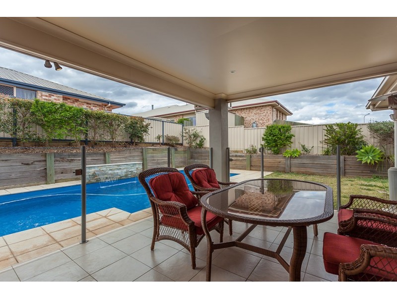 12 Ace Drive, Glenvale QLD 4350