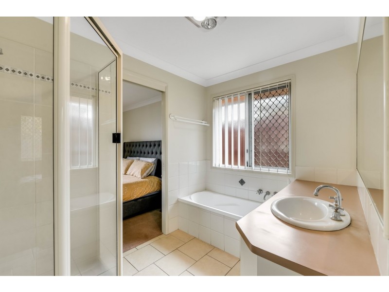 1a Eileen Street, Harristown QLD 4350