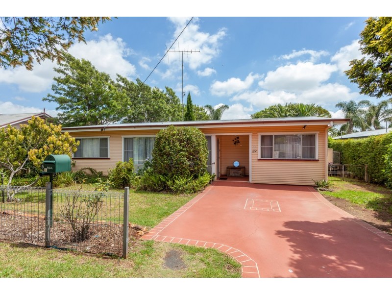 59 Buckland Street, Harristown QLD 4350