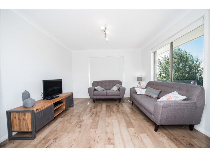 11 Vinnicombe Street, Kearneys Spring QLD 4350