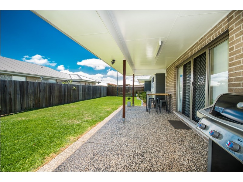 11 Vinnicombe Street, Kearneys Spring QLD 4350